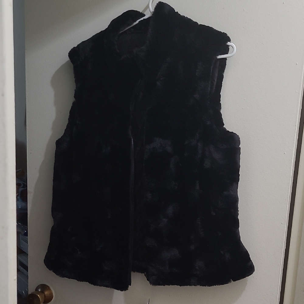 Nicole Miller Reversible Black Puffer Vest - Medium 20 PTP - Picture 7 of 9